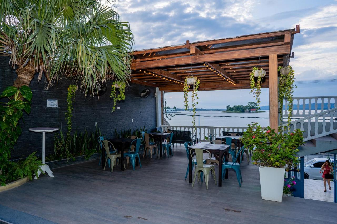 Hotel Casona De La Isla Флорес Екстериор снимка
