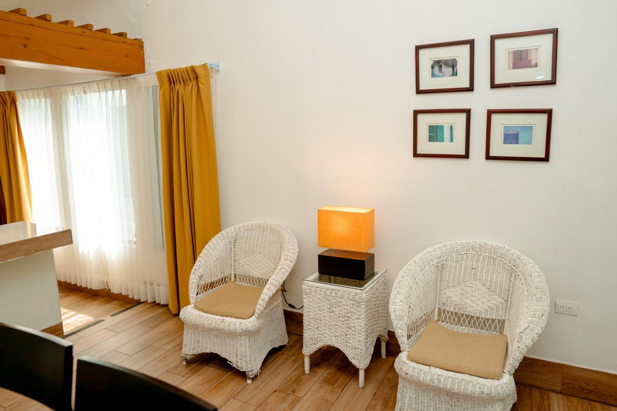 Hotel Casona De La Isla Флорес Екстериор снимка